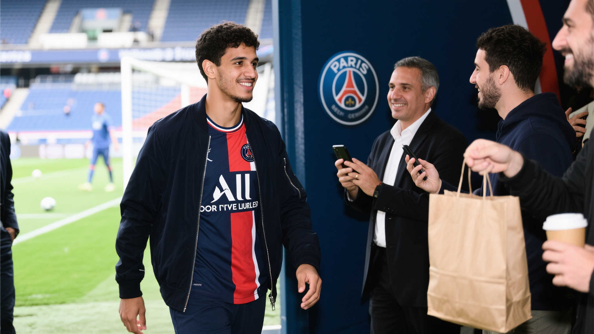 居勒尔感谢全球皇马球迷:无论身处何地,始终支持我们 年轻而富有潜力的新援 阿布杜拉·居勒尔 在加盟之初